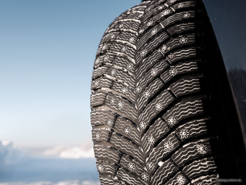 Michelin X-Ice North 4 255/40R21 102H XL (шипы)