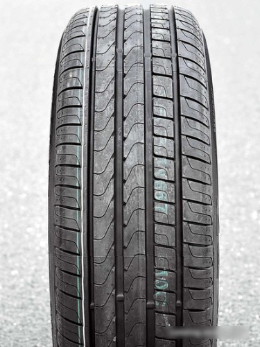 Pirelli Cinturato P7 225/45R18 95Y