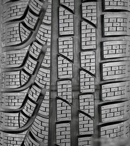 Pirelli Winter Sottozero Serie II 235/50R19 103H