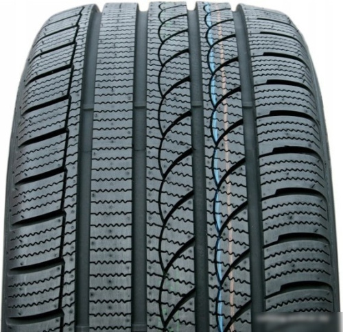 Tracmax Ice-Plus S210 235/50R18 101V XL