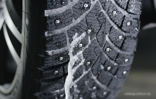 Pirelli Scorpion Ice Zero 2 285/45R21 113H