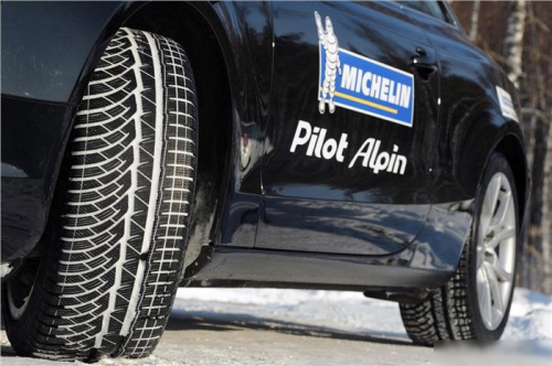 Michelin Pilot Alpin PA4 285/35R20 104V
