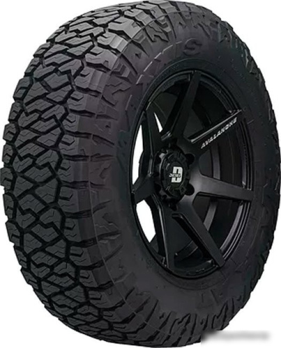 Maxxis Razr AT-811 285/75R16 126/123R