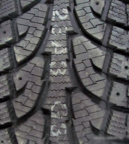 Hankook i*Pike RW11 215/75R16 103T