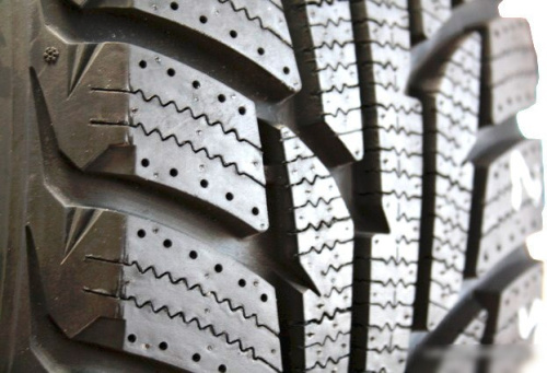 Landsail Winter Star 215/70R16 100H