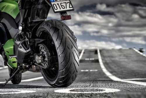 Pirelli Angel GT 120/70R18 59W Front