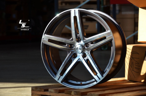 LS 288 18x8" 5x114.3мм DIA 73.1мм ЕТ 40мм GMF