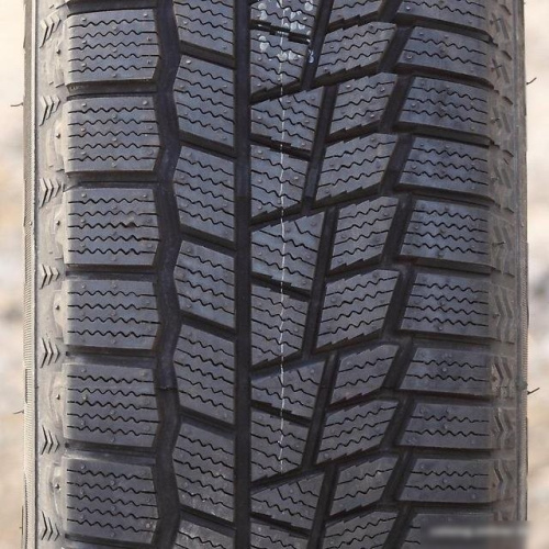 Maxxis Arctic Trekker SP-02 195/50R16 84T