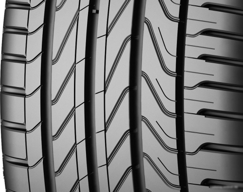 Continental UltraContact 235/65R17 104W